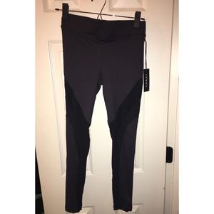 Koral Frame High Rise Legging